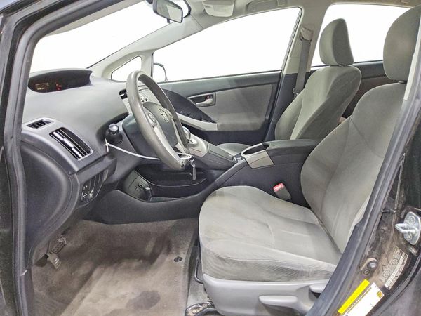 2013 TOYOTA PRIUS — DENT