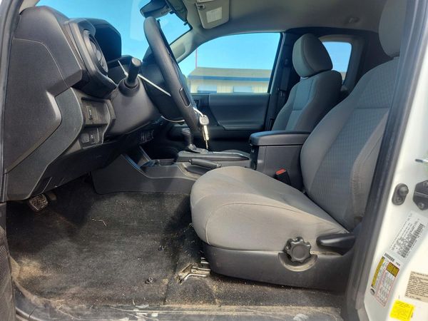 2022 TOYOTA TACOMA SR5 — DENT