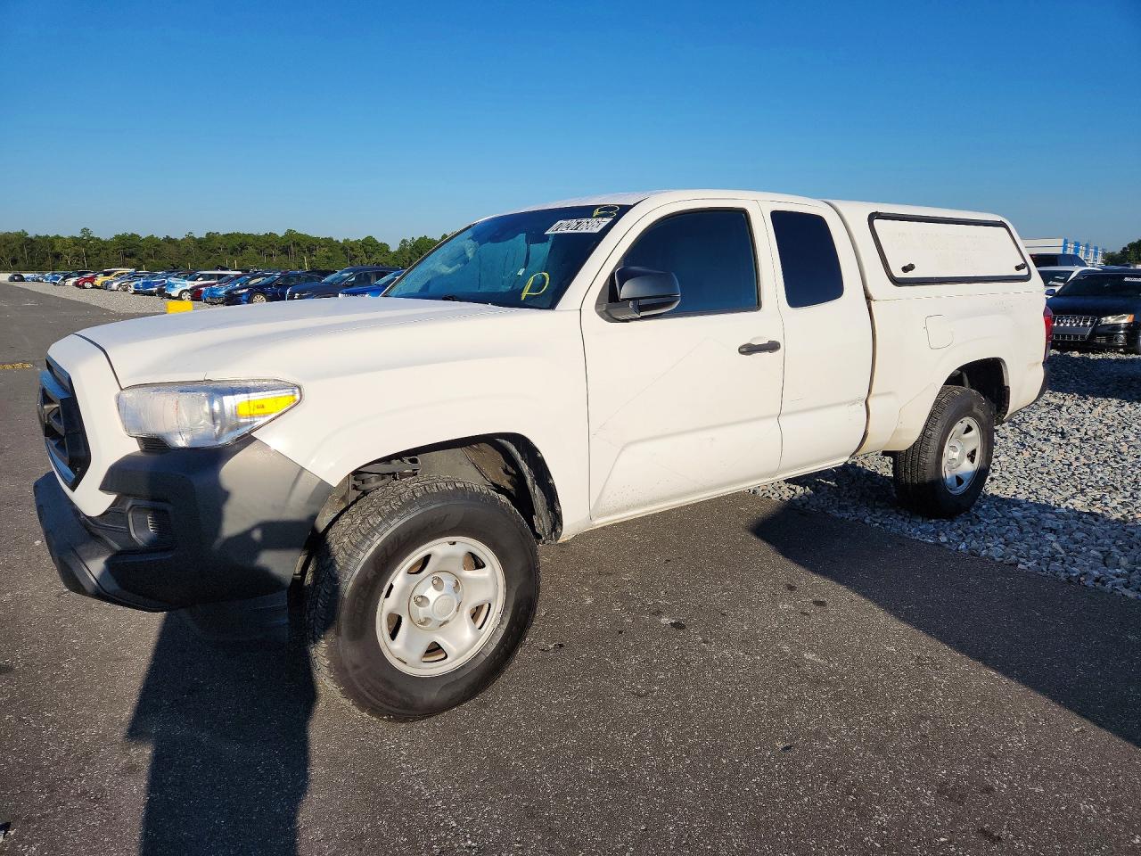2022 TOYOTA TACOMA SR5 — Front 3/4