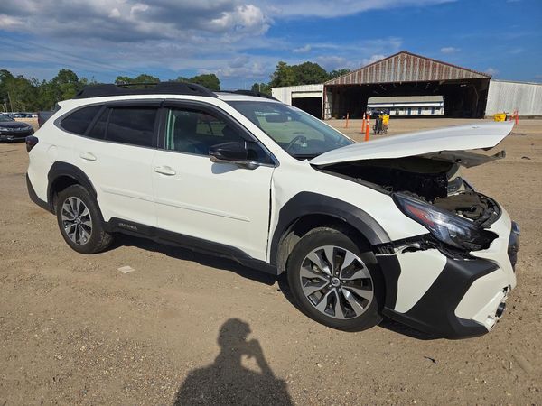 2024 SUBARU OUTBACK Limited — Passenger 3/4