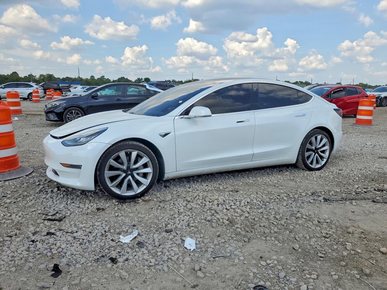 2020 TESLA MODEL 3 — Front 3/4