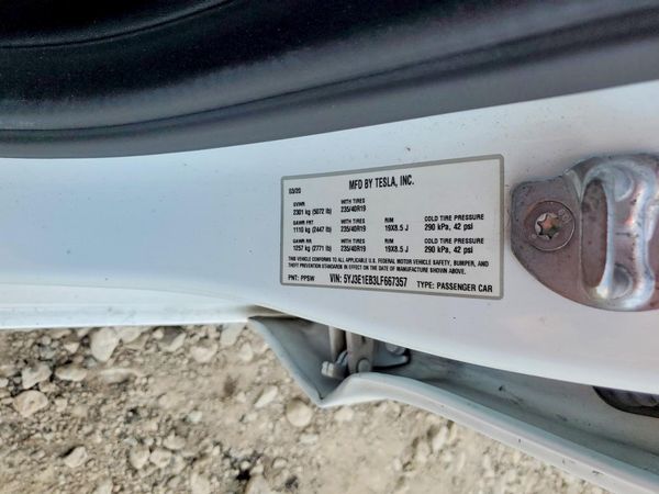 2020 TESLA MODEL 3 — VINS