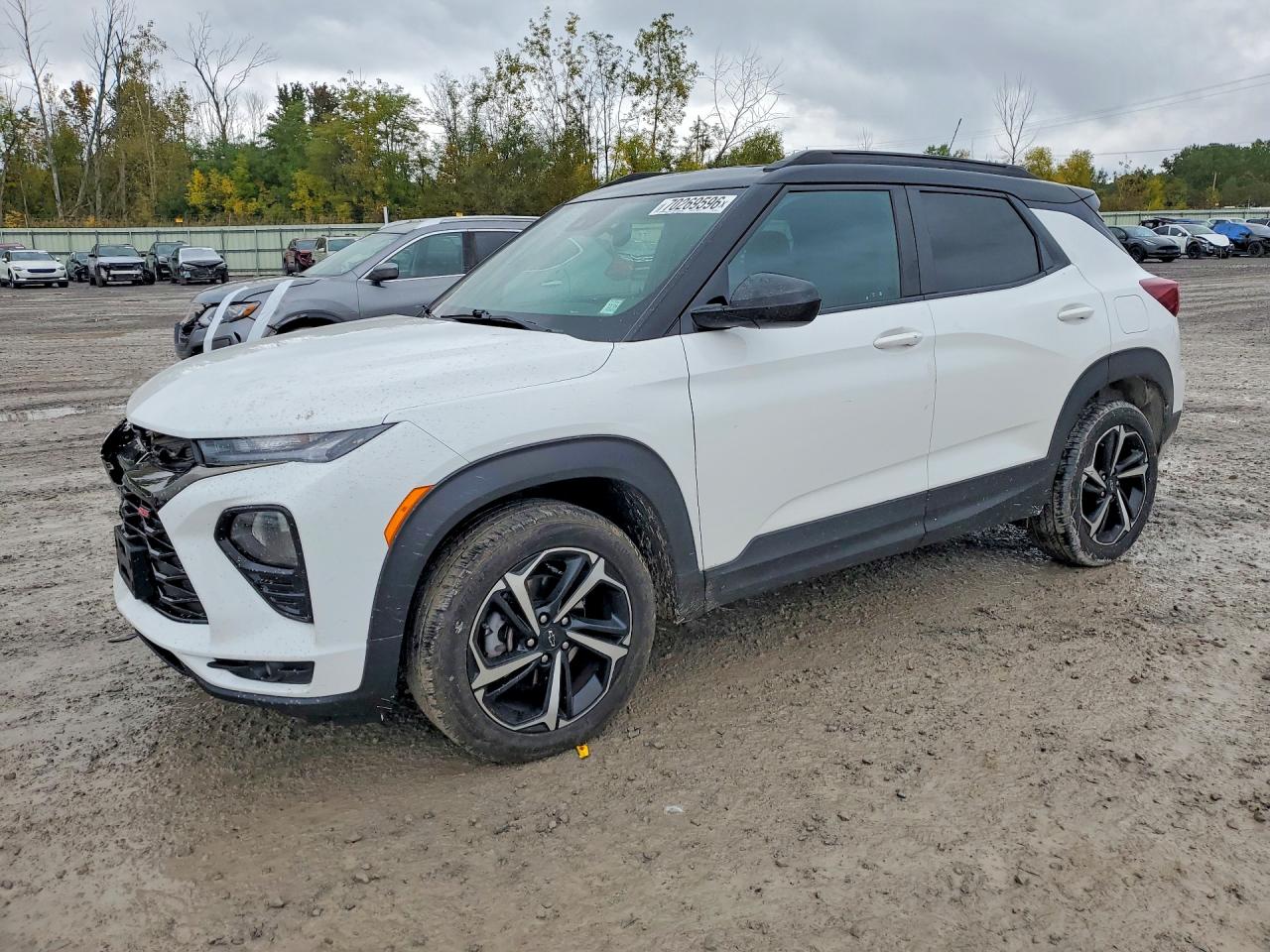 2022 CHEVROLET TRAILBLAZE RS — Front 3/4