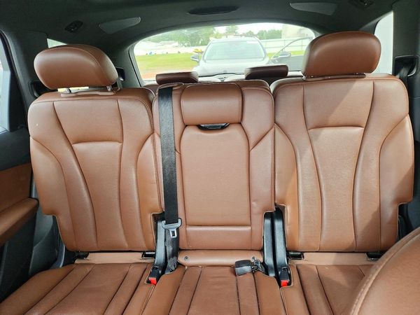 2019 AUDI Q7 — SUVN