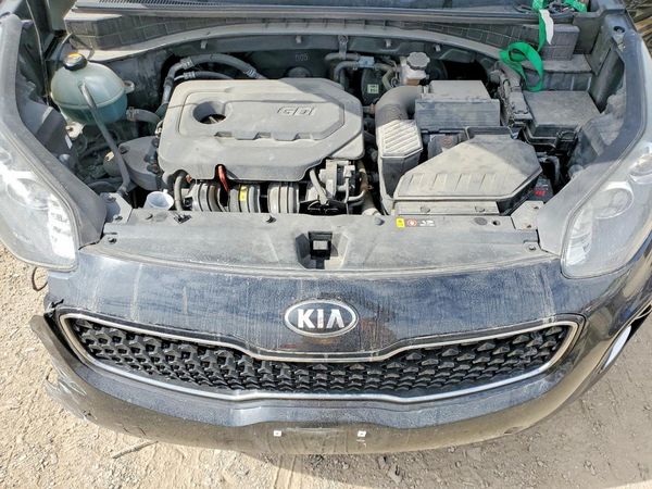 2018 KIA SPORTAGE QL — Engine bay