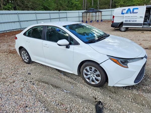 2020 TOYOTA COROLLA LE — Passenger 3/4