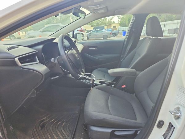 2020 TOYOTA COROLLA LE — DENT