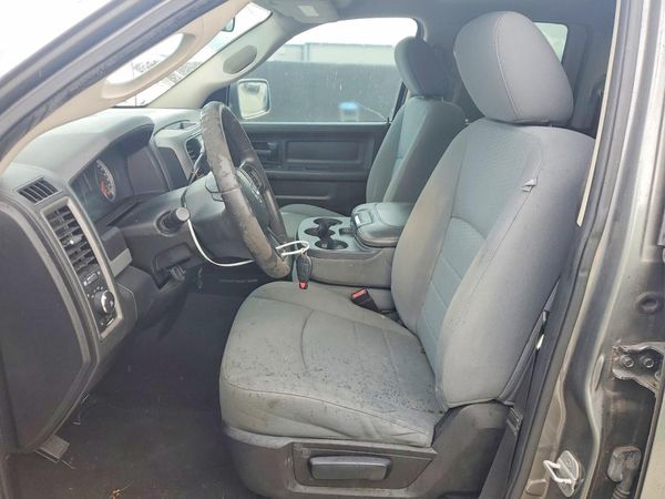 2013 RAM 1500 ST — DENT