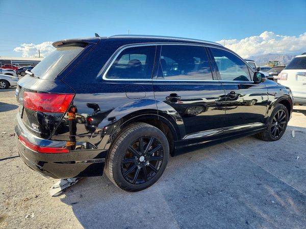 2017 AUDI Q7 quattro Premium Plus — PSRA
