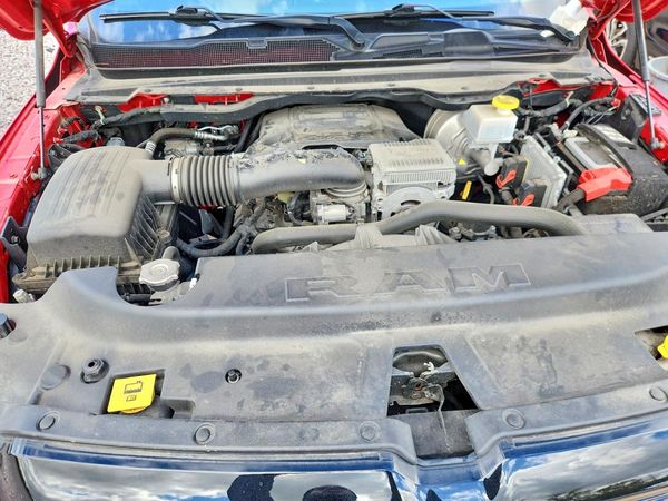 2020 RAM 1500 Big Horn, Lonestar — Engine bay