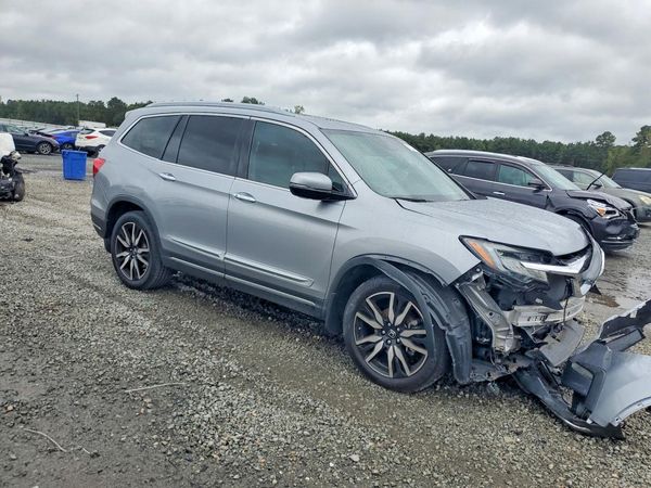 2020 HONDA PILOT TOURING-7 — Passenger 3/4