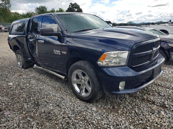 2014 RAM 1500 ST — Passenger 3/4