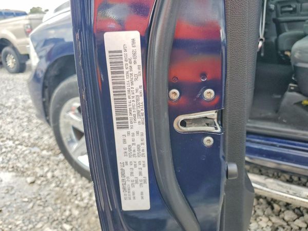 2014 RAM 1500 ST — VINS