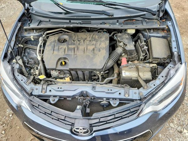 2015 TOYOTA COROLLA L/LE — Engine bay