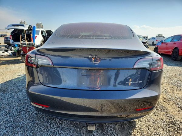 2018 TESLA MODEL 3 — DIRR