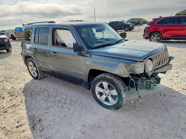 2014 JEEP PATRIOT Sport — Passenger 3/4
