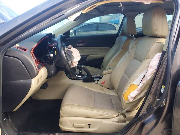2014 ACURA ILX 20 Premium — DENT