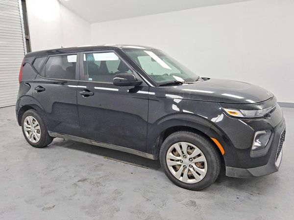 2021 KIA SOUL LX, S, X-Line — Passenger 3/4