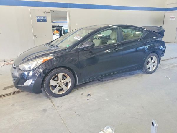 2012 HYUNDAI ELANTRA — DSFA — Front 3/4