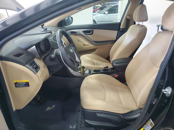 2012 HYUNDAI ELANTRA GLS(Middle grade) — DENT