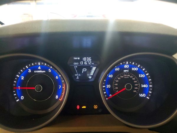 2012 HYUNDAI ELANTRA GLS(Middle grade) — ODOM