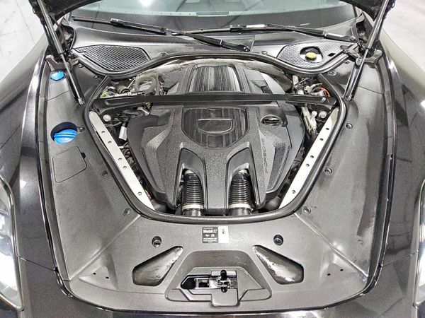 2025 PORSCHE PANAMERA Panamera, Panamera 4 — Engine bay
