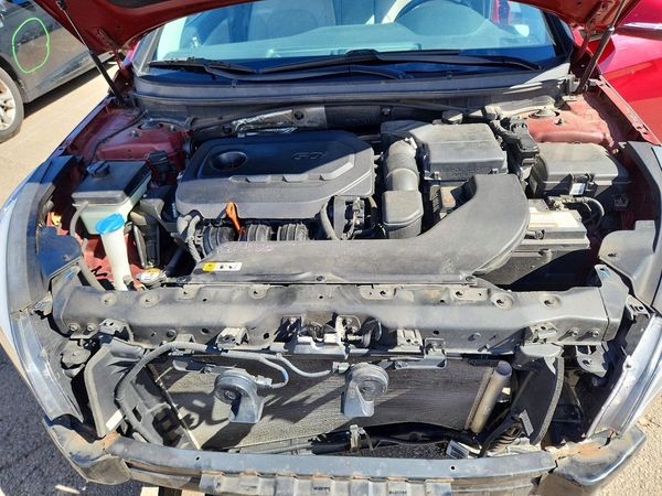 2016 HYUNDAI SONATA — Engine bay