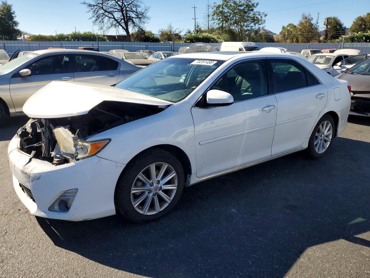 2012 TOYOTA CAMRY — Front 3/4