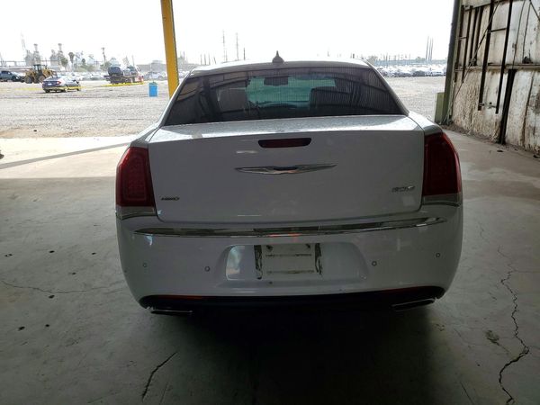 2018 CHRYSLER 300 300 Limited — DIRR