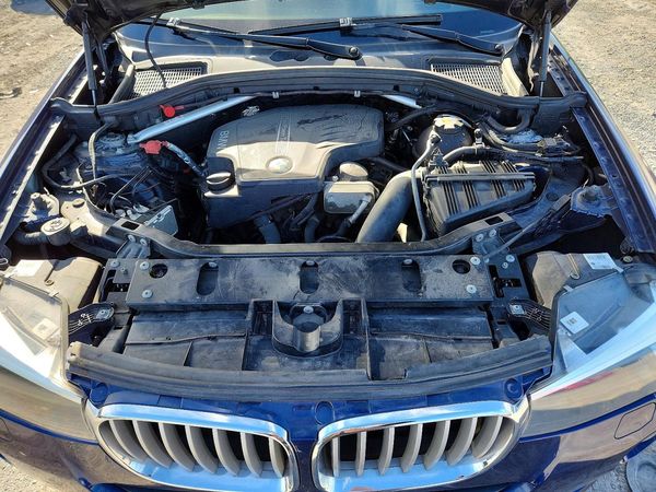 2015 BMW X3 xDrive28i — Engine bay