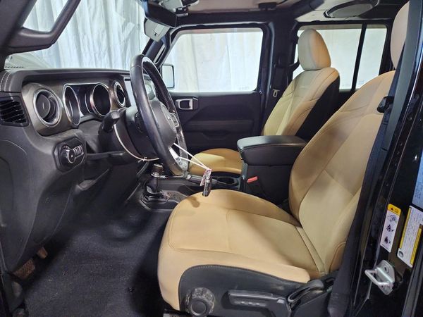 2019 JEEP WRANGLER UNLIMITED Unlimited Sahara — DENT