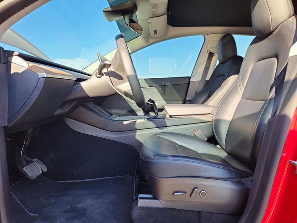 2021 TESLA MODEL Y — DENT