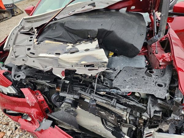 2017 JEEP CHEROKEE — Engine bay