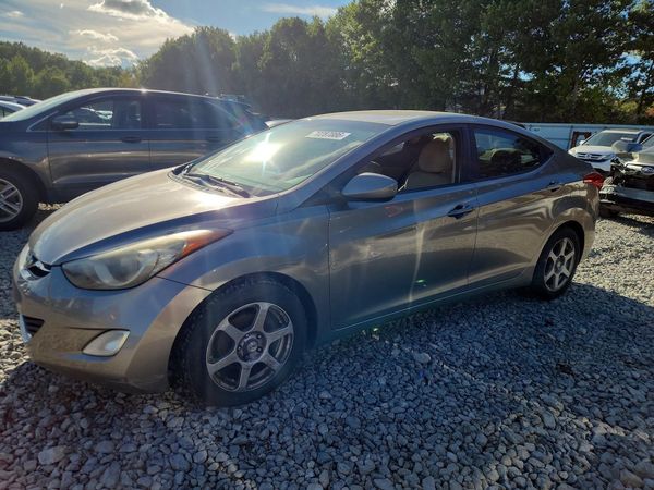 2012 HYUNDAI ELANTRA — DSFA — Front 3/4