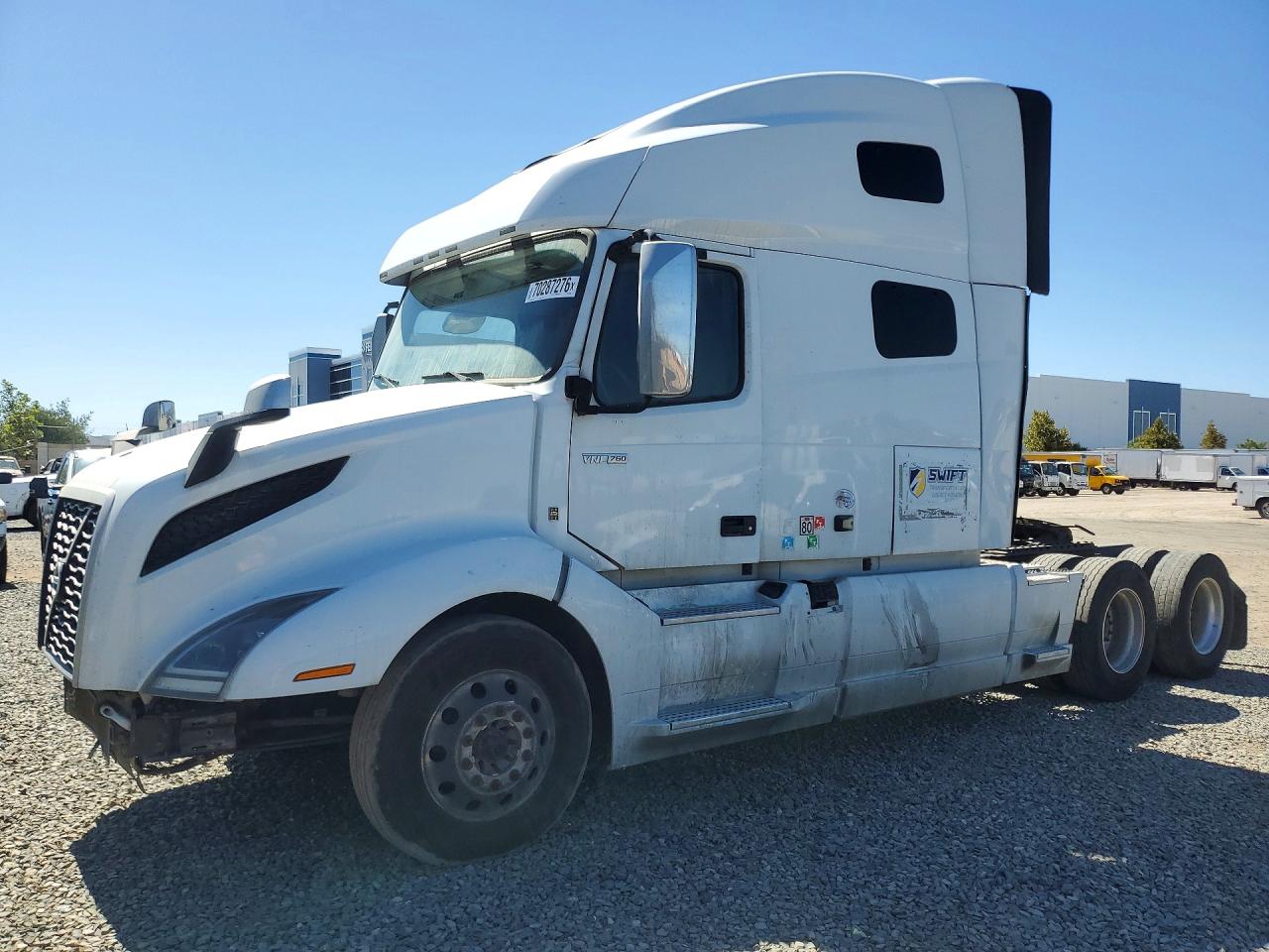 2022 VOLVO VNL — Front 3/4