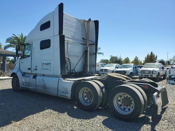 2022 VOLVO VNL — DSRA