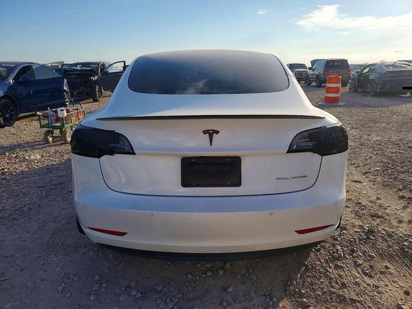 2022 TESLA MODEL 3 — DIRR