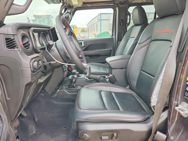 2024 JEEP WRANGLER — DENT