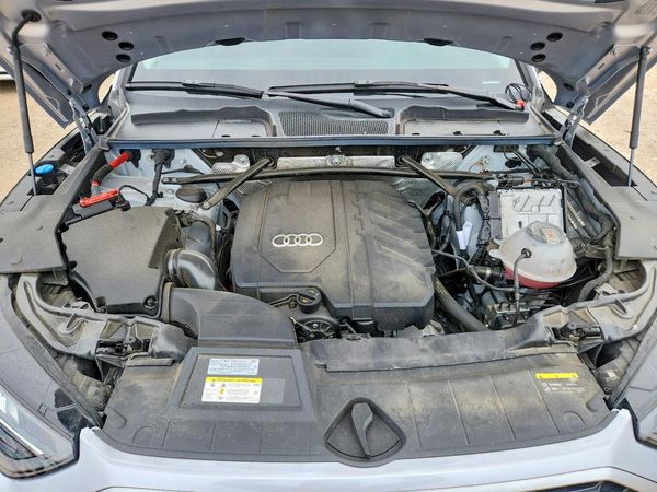 2022 AUDI Q5 — Engine bay