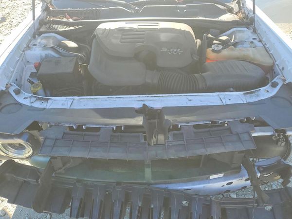 2019 DODGE CHALLENGER SXT — Engine bay