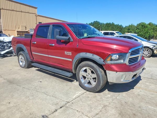 2015 RAM 1500 SLT — Passenger 3/4