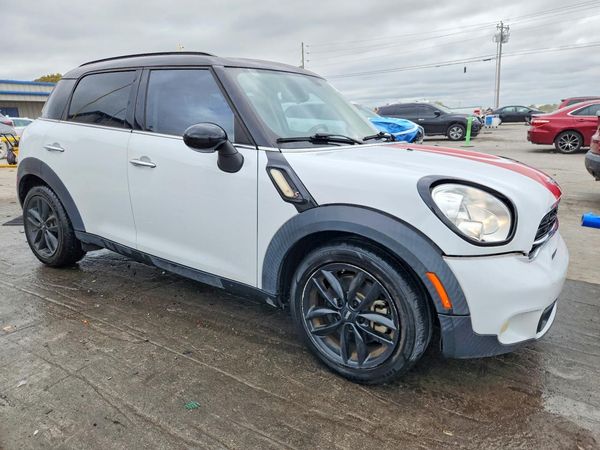 2016 MINI COOPER — Passenger 3/4