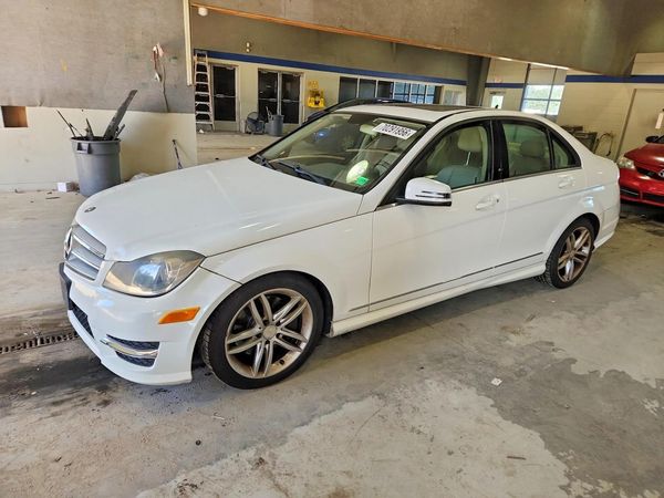 2013 MERCEDES-BENZ C — DSFA — Front 3/4