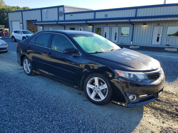 2012 TOYOTA CAMRY — Passenger 3/4
