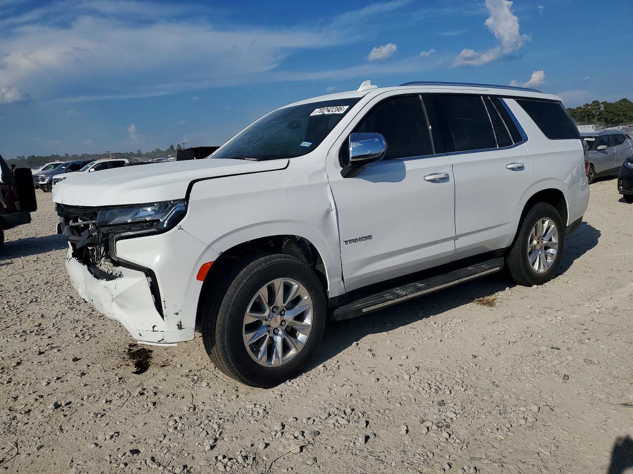 2024 CHEVROLET TAHOE Premier — Front 3/4