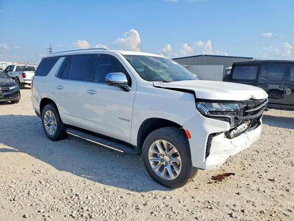 2024 CHEVROLET TAHOE Premier — Passenger 3/4