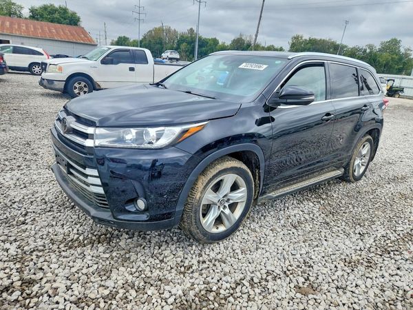 2017 TOYOTA HIGHLANDER Ltd/Ltd Platinum — Front 3/4