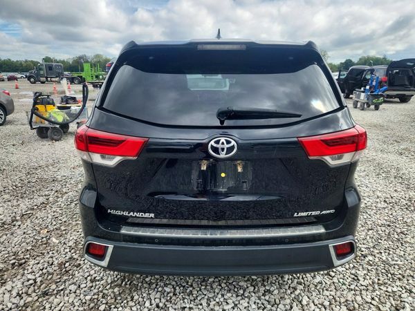 2017 TOYOTA HIGHLANDER Ltd/Ltd Platinum — DIRR