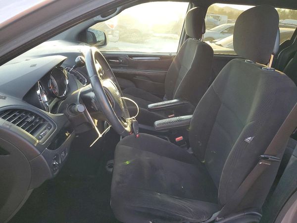 2014 DODGE GRAND CARAVAN SE — DENT