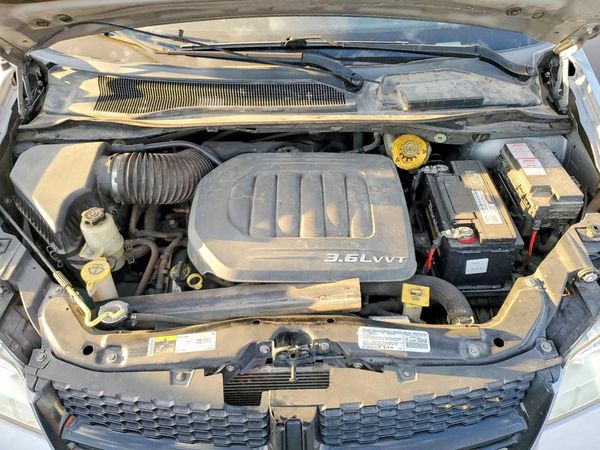 2014 DODGE GRAND CARAVAN SE — Engine bay